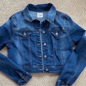 Cropped women’s jean jacket
